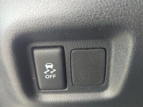 Used 2018 Nissan Versa SV w/ SV Special Edition Package image 14