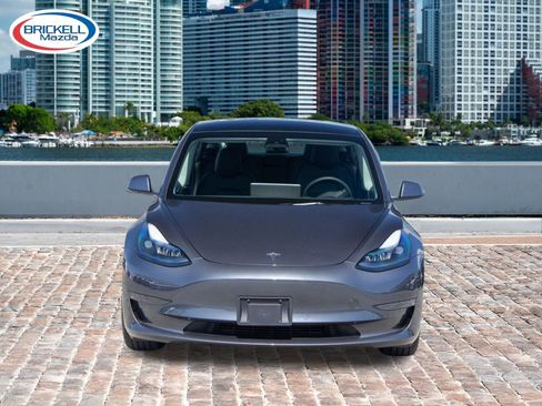 Used 2023 Tesla Model 3 Standard Range image 2
