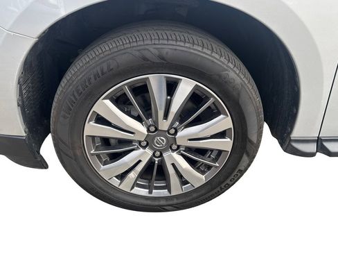 Used 2020 Nissan Pathfinder SL image 25