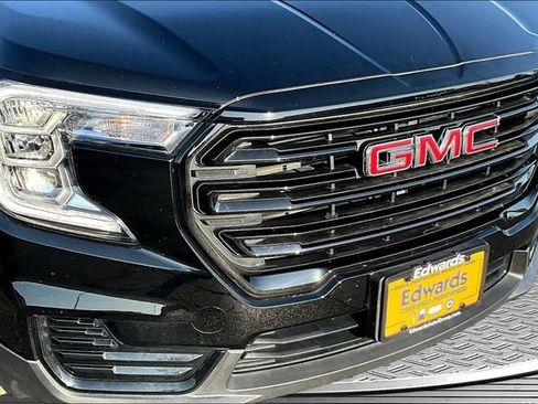 Used 2023 GMC Terrain SLE w/ Elevation Edition AWD/4WD image 32