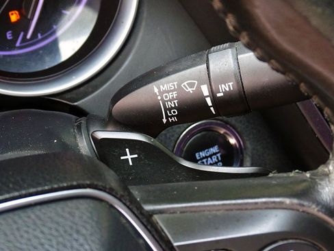 Used 2019 Toyota Camry SE w/ Audio Package FWD image 41
