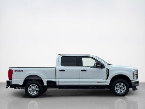 Used 2025 Ford F250 XLT w/ FX4 Off-Road Package AWD/4WD image 9