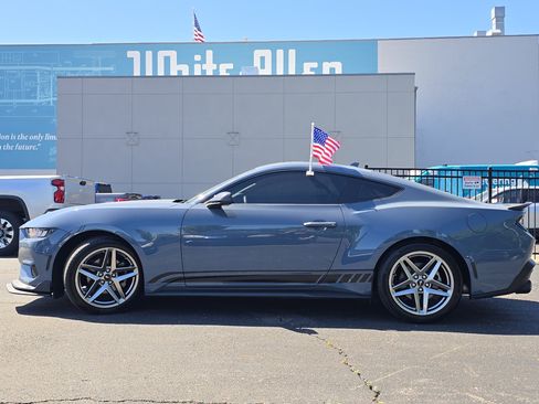 Used 2024 Ford Mustang Coupe RWD image 17