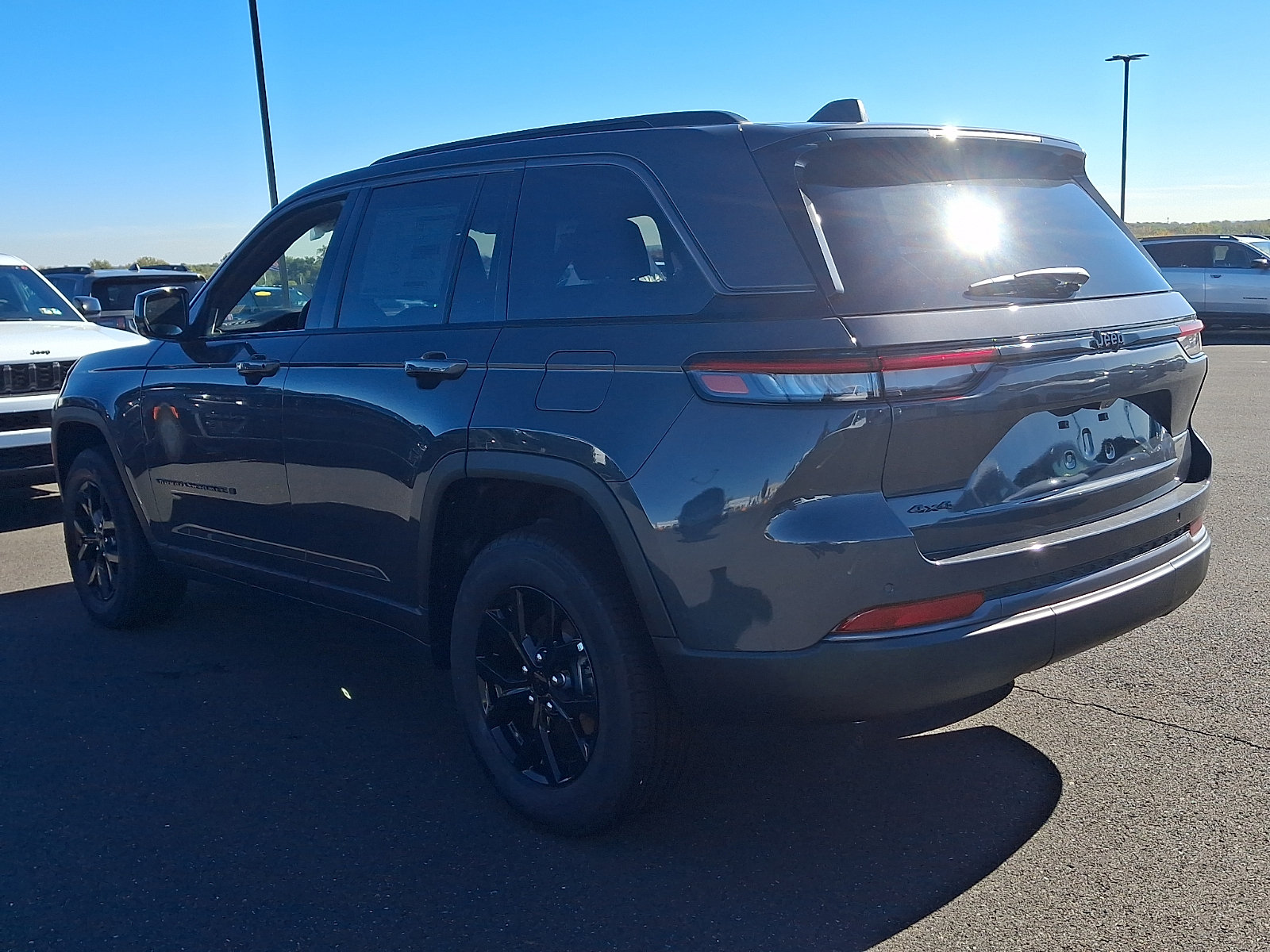 New 2026 Jeep Grand Cherokee Altitude AWD/4WD image 3