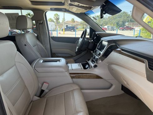 Used 2017 GMC Yukon Denali w/ Enhanced Security Package AWD/4WD image 14