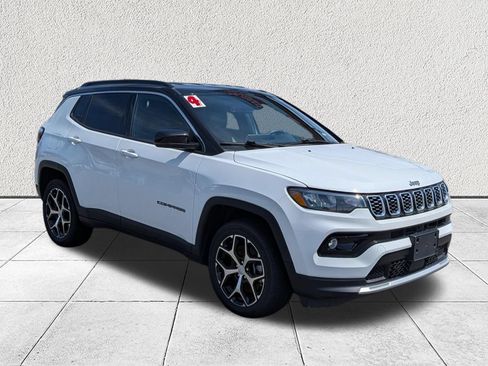 Used 2024 Jeep Compass Limited AWD/4WD image 1