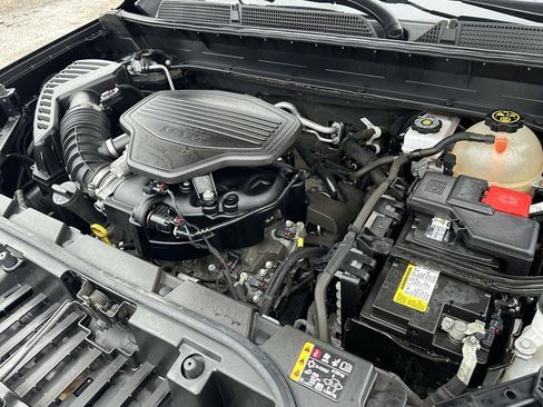 Certified 2021 GMC Acadia SLT w/ Elevation Edition image 9