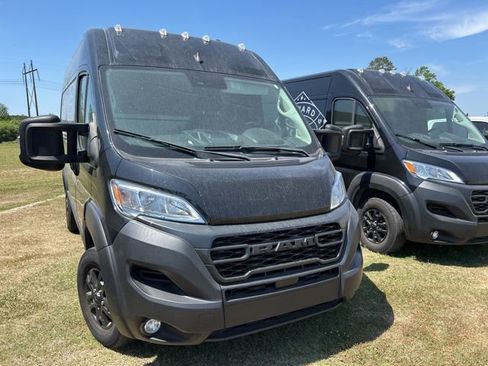 Used 2023 RAM ProMaster 2500 w/ Black Appearance Package FWD image 16