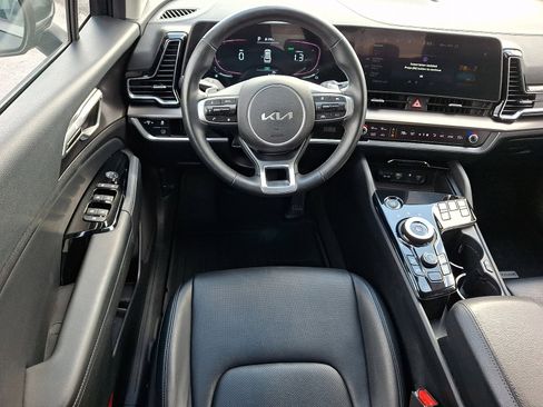 Used 2023 Kia Sportage EX image 11