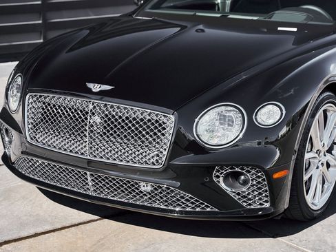 Used 2022 Bentley Continental GT image 6