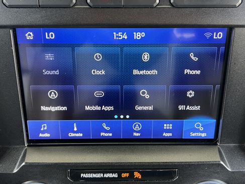 Used 2020 Ford F150 Lariat w/ Equipment Group 502A Luxury AWD/4WD image 12