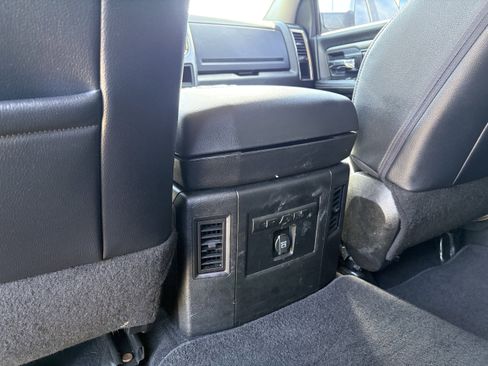 Used 2018 RAM 2500 Big Horn w/ Sport Appearance Group AWD/4WD image 29