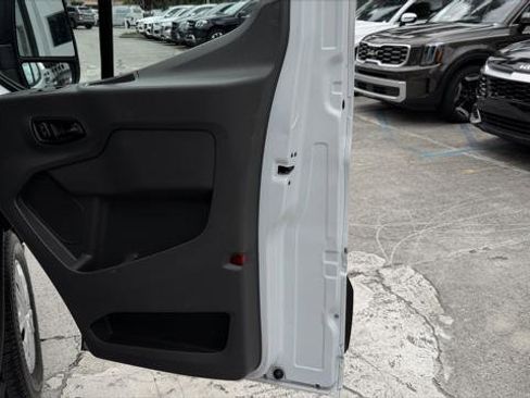 Used 2023 Ford Transit 350 XLT RWD image 19