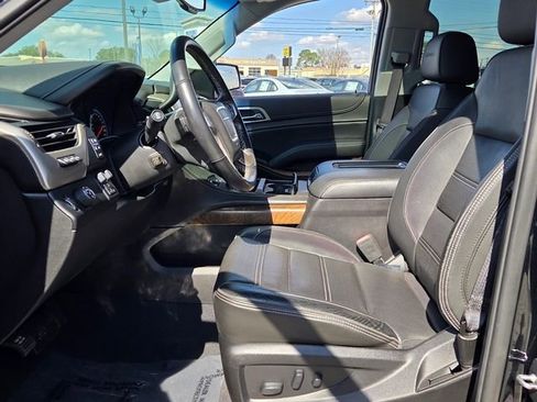 Used 2019 GMC Yukon Denali w/ Denali Ultimate Package image 5