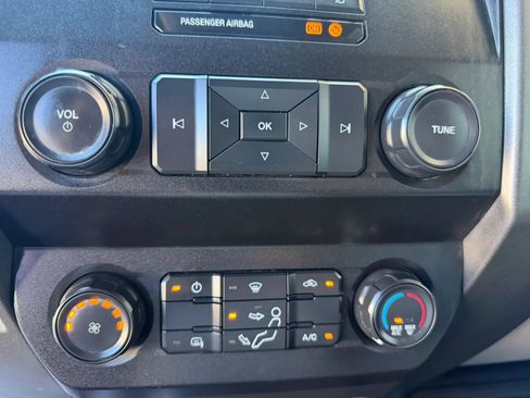 Used 2022 Ford F250 XL w/ Power Equipment Group AWD/4WD image 25