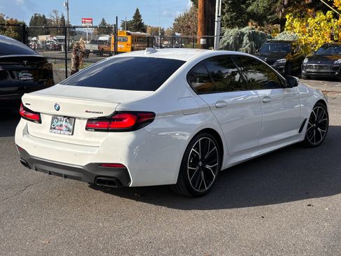 Used 2021 BMW M550i xDrive w/ Premium Package image 16