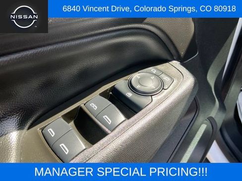Used 2024 Chevrolet Equinox LT FWD image 15