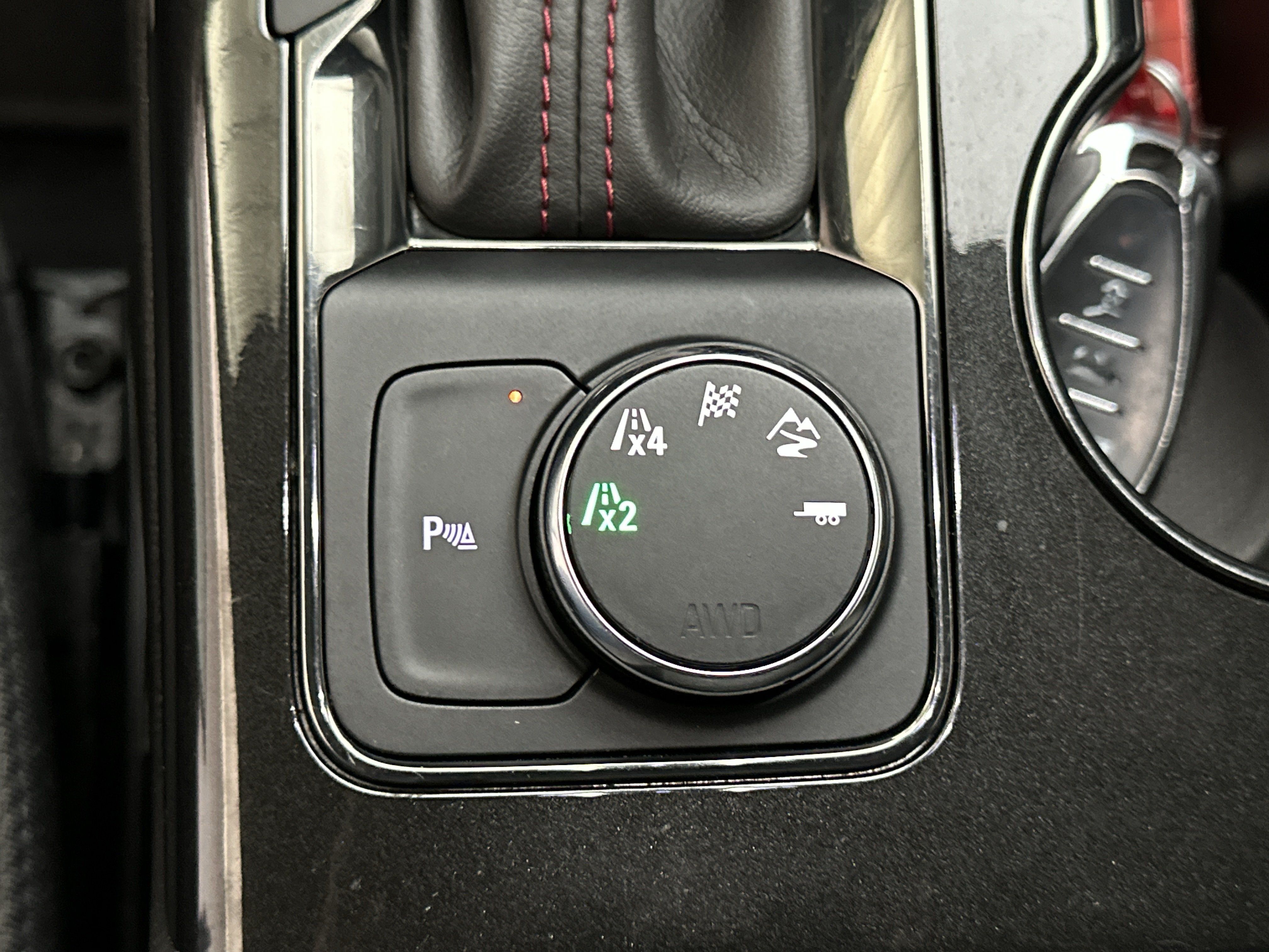 Used 2019 Chevrolet Blazer RS AWD/4WD image 39