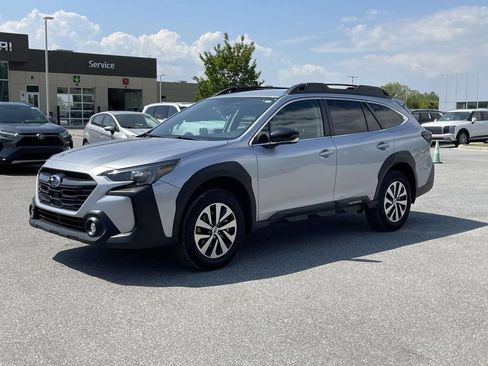 Certified 2025 Subaru Outback Premium w/ Popular Package #1A AWD/4WD image 18