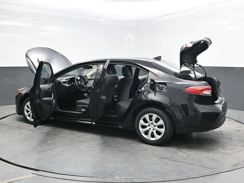 Used 2023 Toyota Corolla LE FWD image 35