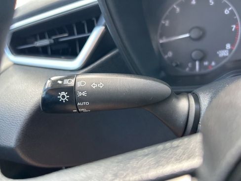 Used 2023 Toyota Corolla LE image 26