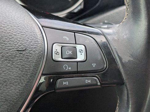 Used 2016 Volkswagen Jetta Sport FWD image 23