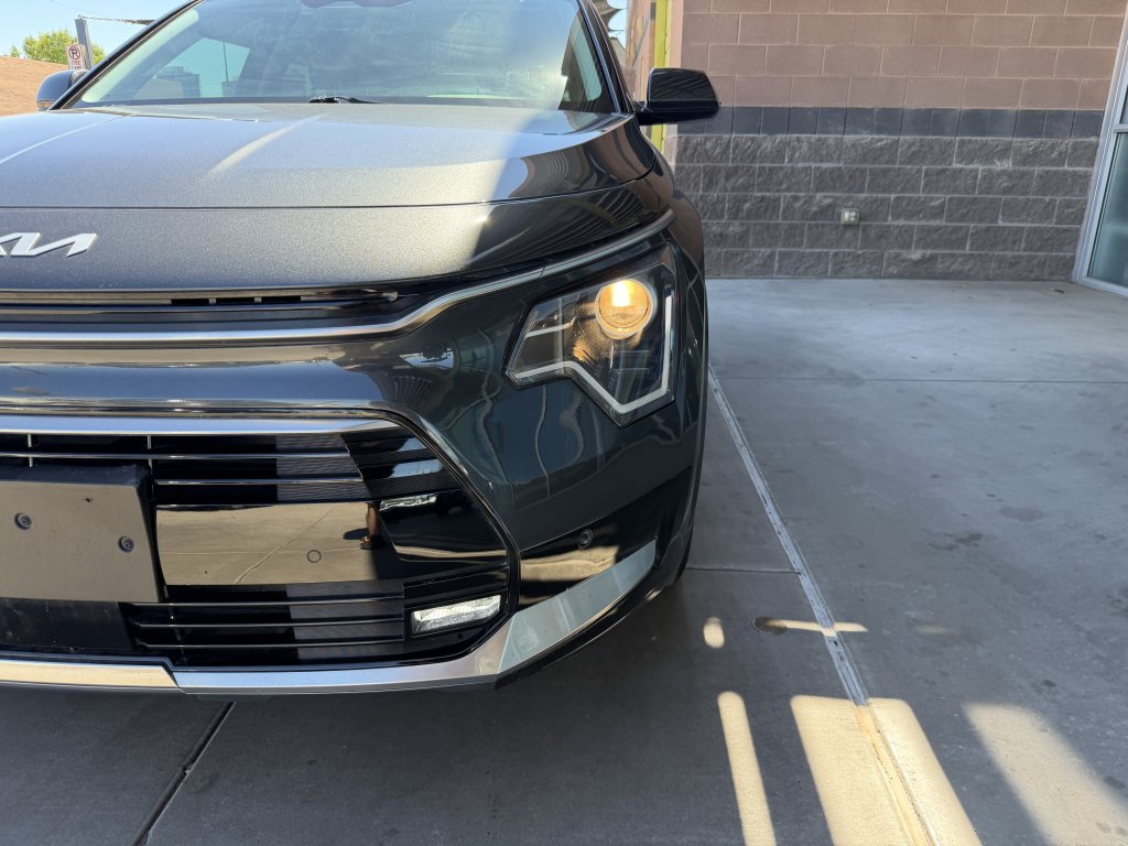 Used 2025 Kia Niro FWD image 11