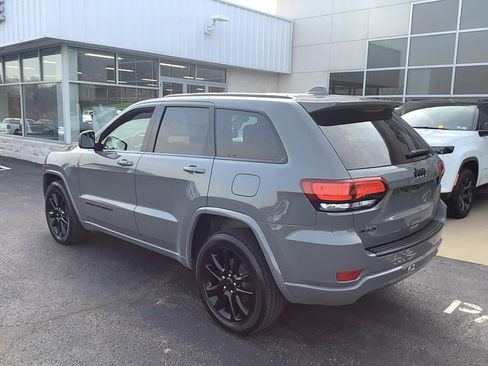 Certified 2021 Jeep Grand Cherokee Laredo X image 6