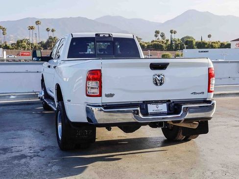 Used 2024 RAM 3500 Tradesman w/ Chrome Appearance Group AWD/4WD image 7