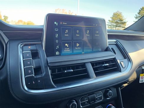 Used 2024 Chevrolet Tahoe Z71 image 25