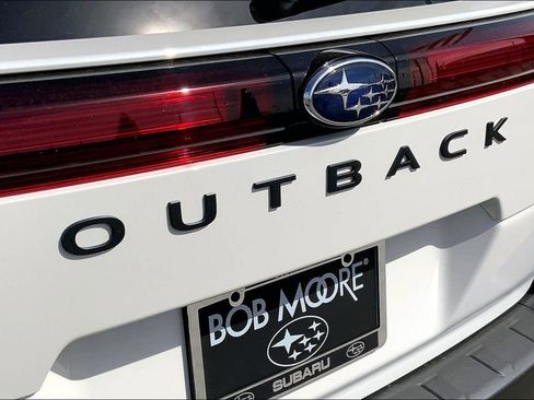 New 2026 Subaru Outback Limited AWD/4WD image 9