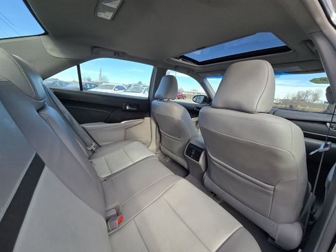 Used 2014 Toyota Camry XLE image 16