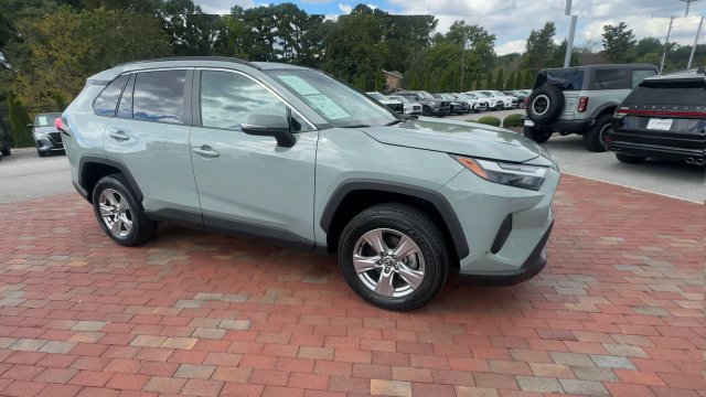 Used 2023 Toyota RAV4 XLE w/ Convenience Package FWD image 4