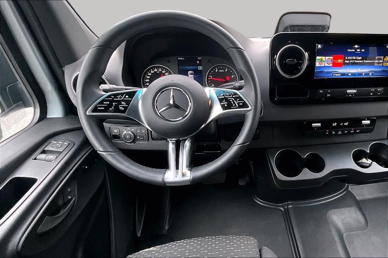Used 2026 Mercedes-Benz Sprinter 2500 image 6