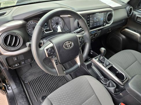 Used 2022 Toyota Tacoma SR5 image 8