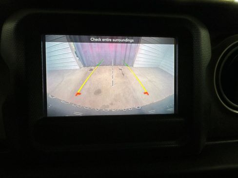 Used 2020 Jeep Wrangler Unlimited Sport image 8