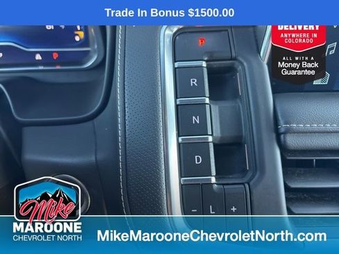 Used 2023 Chevrolet Suburban Premier image 23