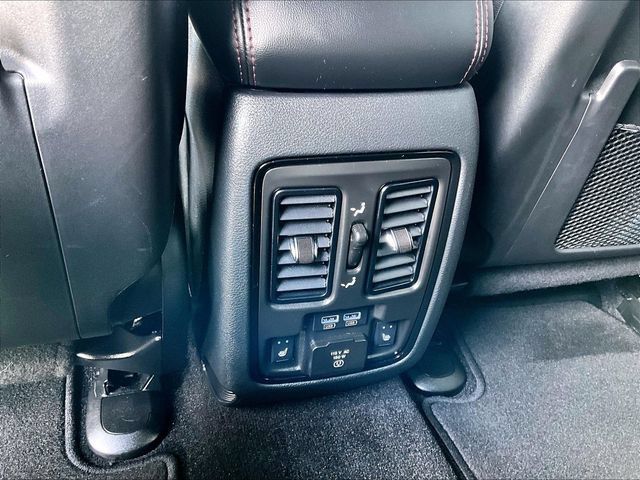 Used 2022 Dodge Durango R/T AWD/4WD image 29