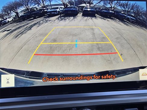 Used 2025 Toyota Tacoma TRD Sport image 7