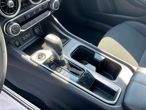Certified 2025 Nissan Sentra SV FWD image 16