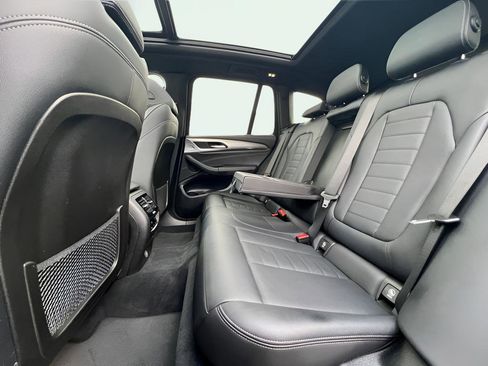 Used 2018 BMW X3 M40i image 21