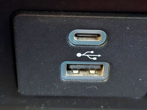 Used 2022 Ford F350 XLT image 9