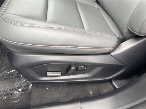 New 2026 Ford Explorer Active image 25