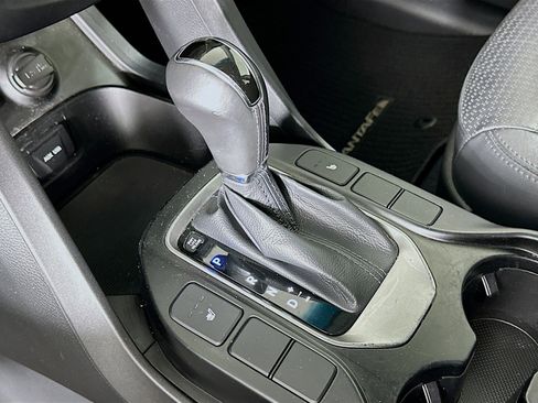 Used 2013 Hyundai Santa Fe Limited w/ Technology Pkg image 24