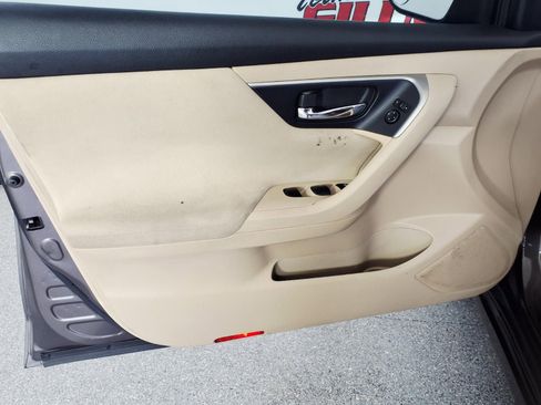 Used 2015 Nissan Altima 2.5 S w/ Power Driver Seat Package FWD image 13