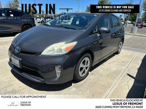 Used 2013 Toyota Prius Four FWD image 1