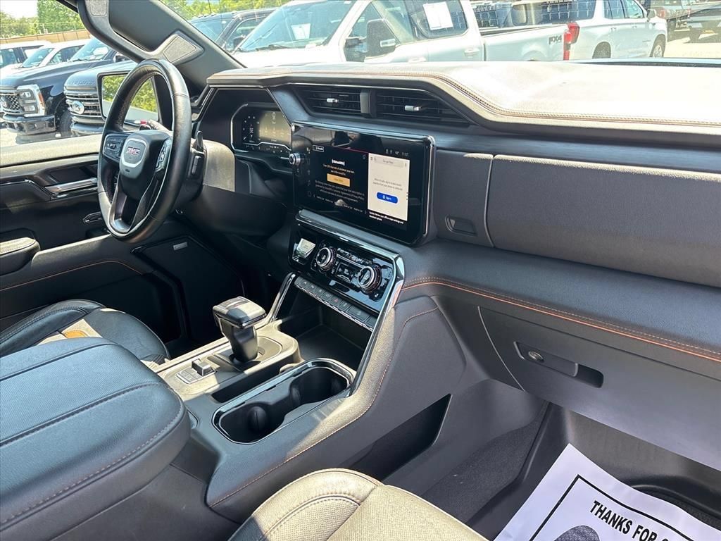 Used 2023 GMC Sierra 1500 AT4 AWD/4WD image 13