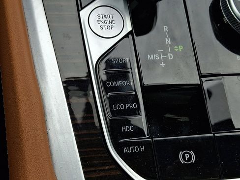 Used 2023 BMW X6 xDrive40i w/ Premium Package image 30