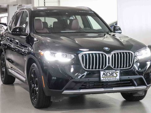 Used 2023 BMW X3 sDrive30i w/ Convenience Package RWD image 5
