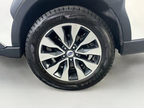 Used 2024 Subaru Outback Limited AWD/4WD image 11